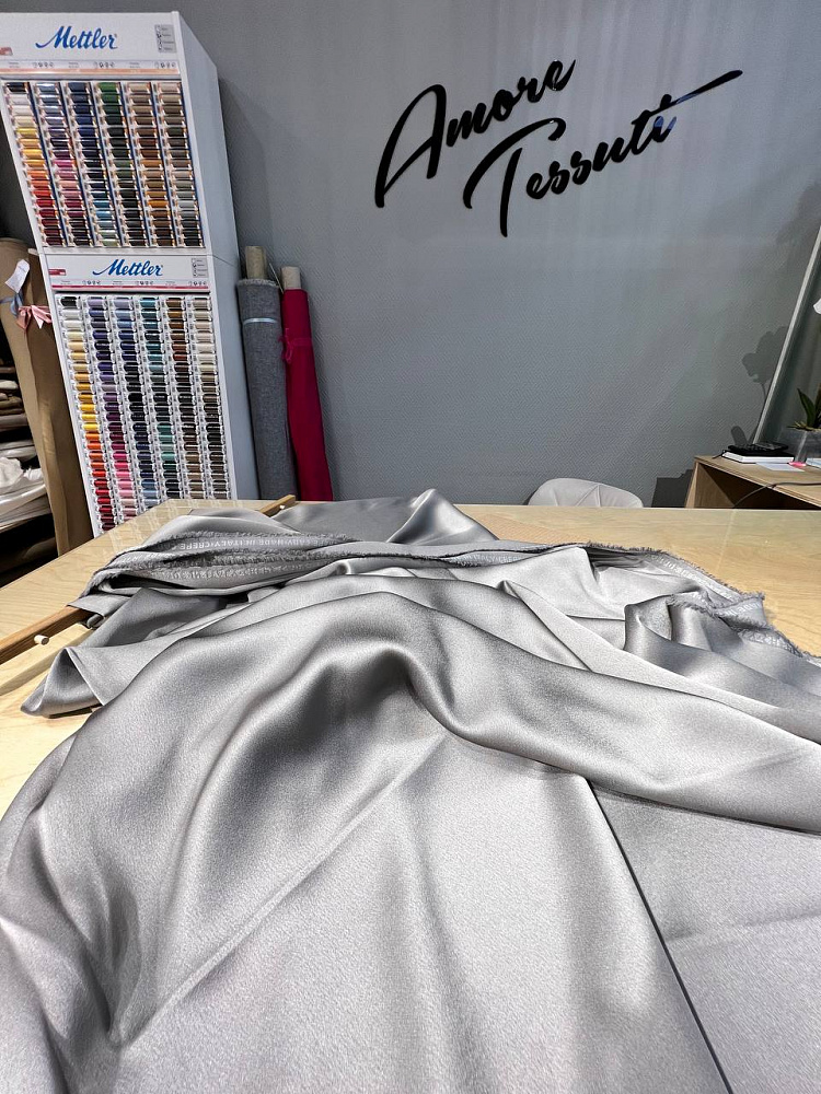 картинка Жемчужная сатиновая вискоза от MaxMara от магазина