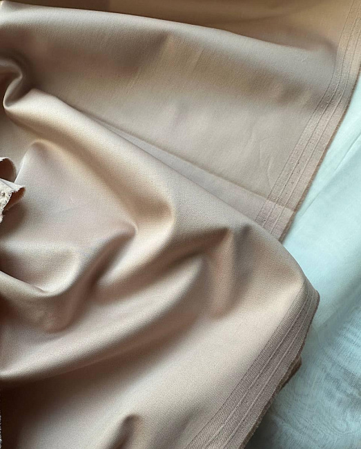 картинка Плательно-костюмный сатин от Max Mara в нюдовом цвете магазин являющийся официальным дистрибьютором в России 