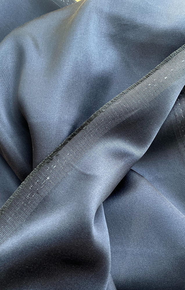 картинка Плотный шелк в цвете индиго от Giorgio Armani от магазина