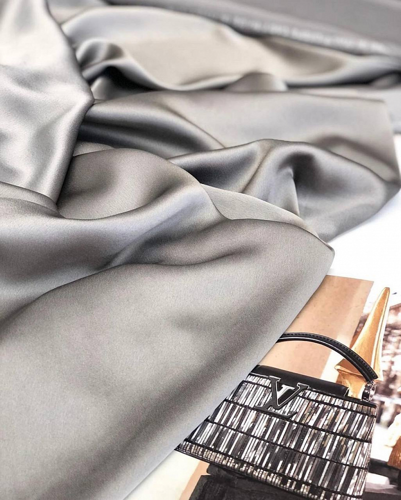 картинка Жемчужная сатиновая вискоза от MaxMara от магазина