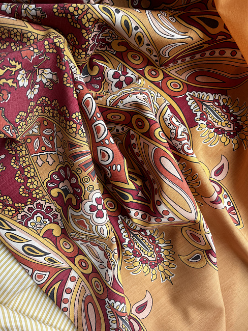 картинка Эксклюзивная плательная от ETRO магазин являющийся официальным дистрибьютором в России 